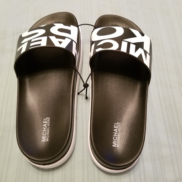 ❌SOLD❌ 🆕 Michael Kors Tyra Pool Slides Size 8 - Picture 2 of 5